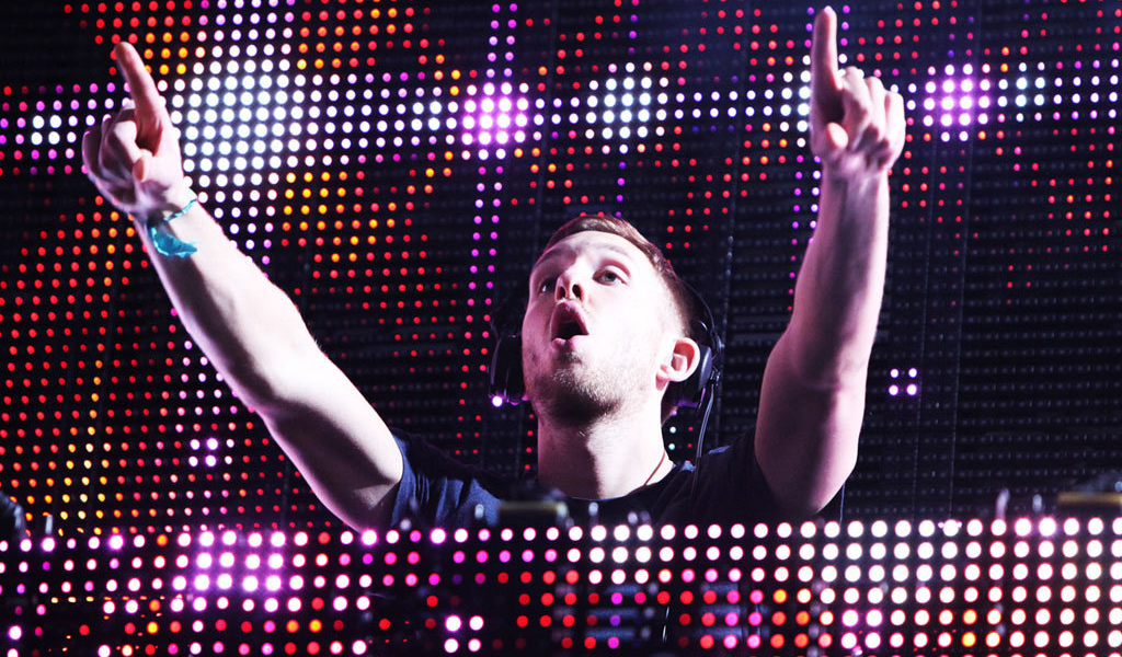 Calvin Harris выступает