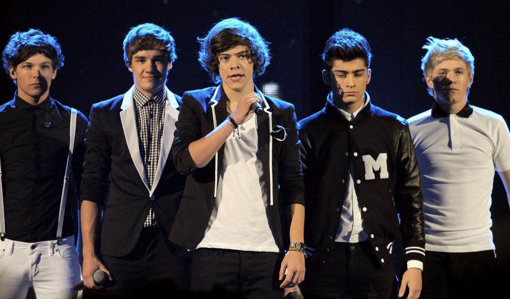 One Direction выступают
