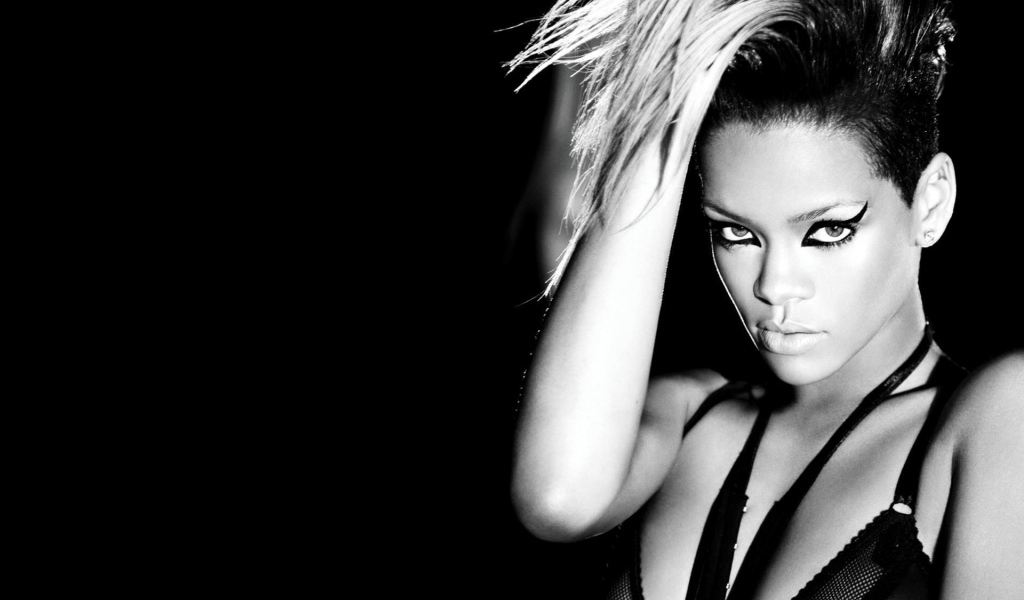 Rihanna прической панка