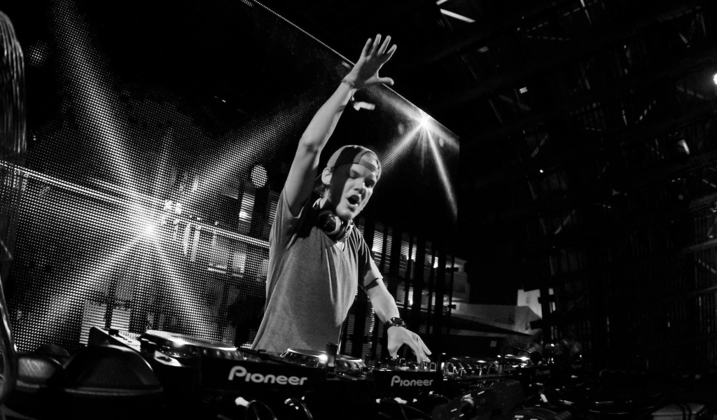 Avicii у пульта