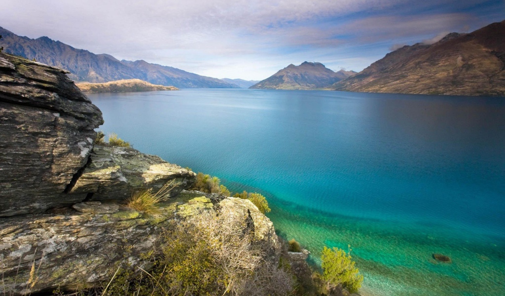 Голубое озеро