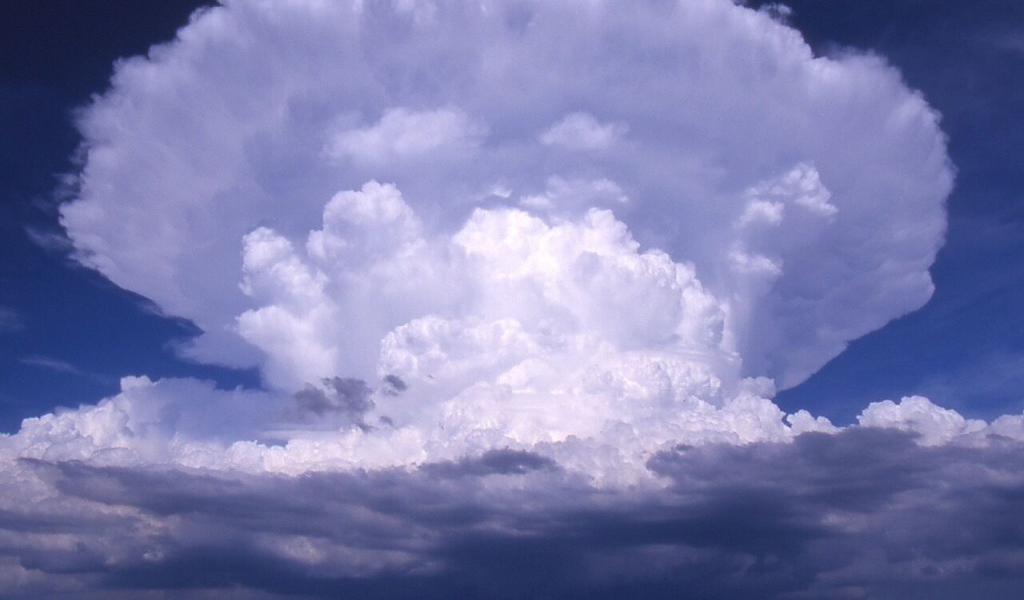 Облако формы гриба