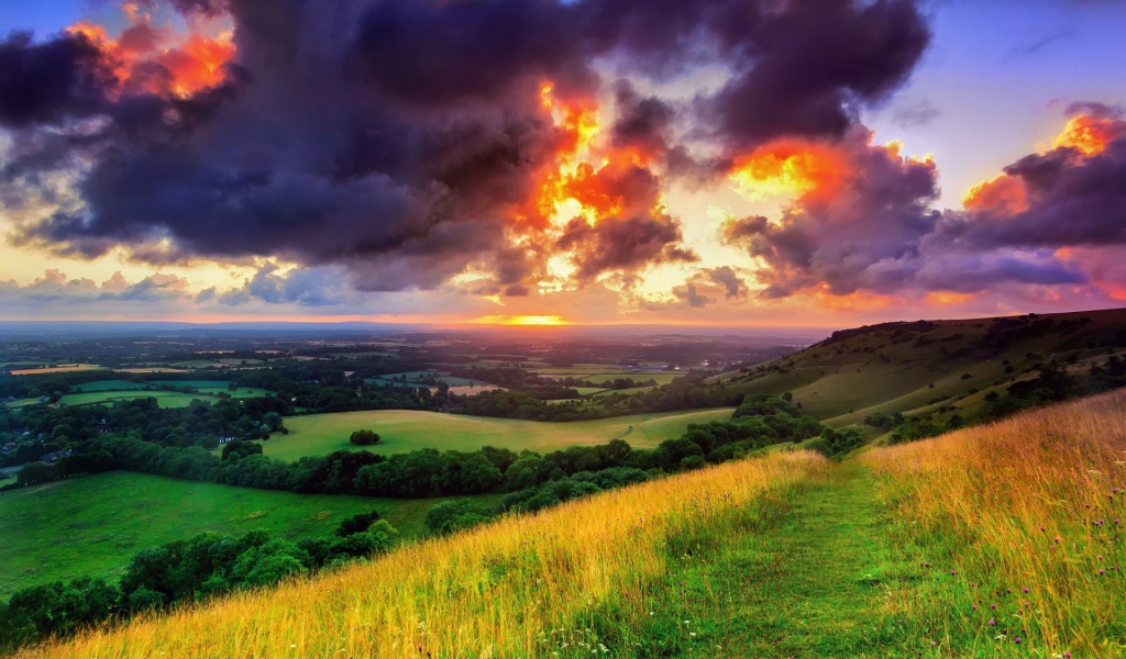 Ландшафт с тучей