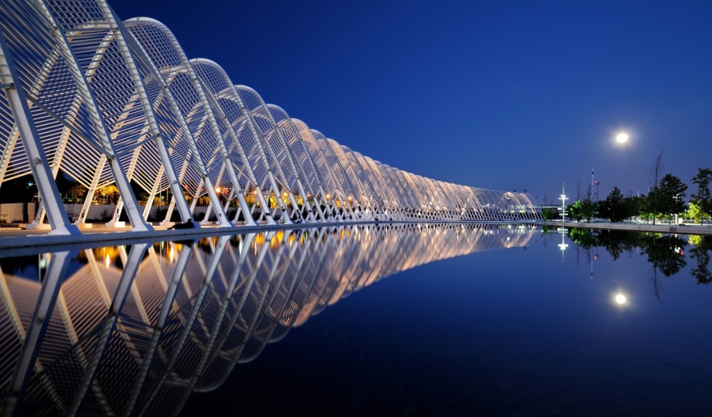 Архитектура на фоне неба