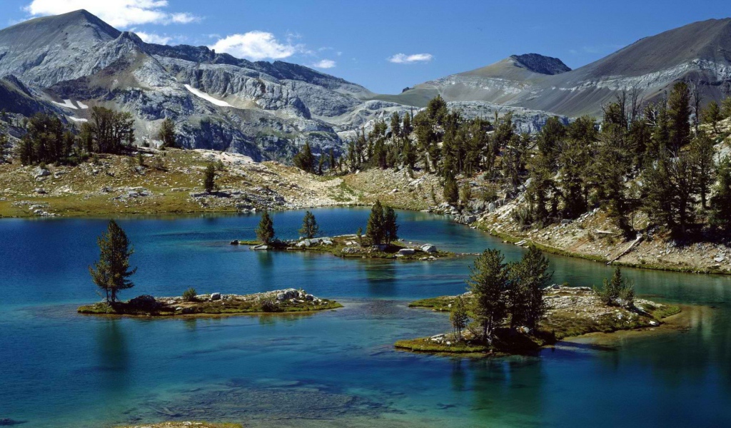 Горное озеро в Орегоне