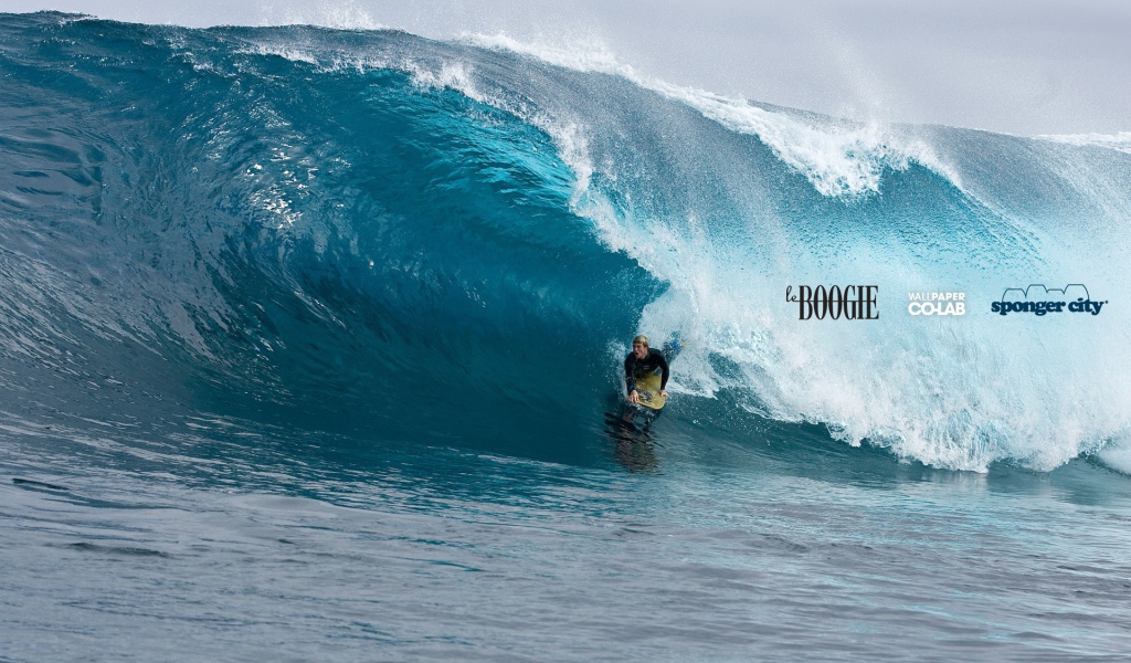 Катание на доске по волне