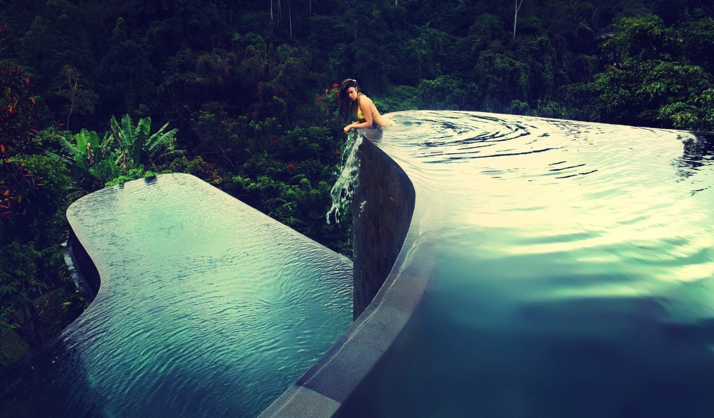 Водяной каскад