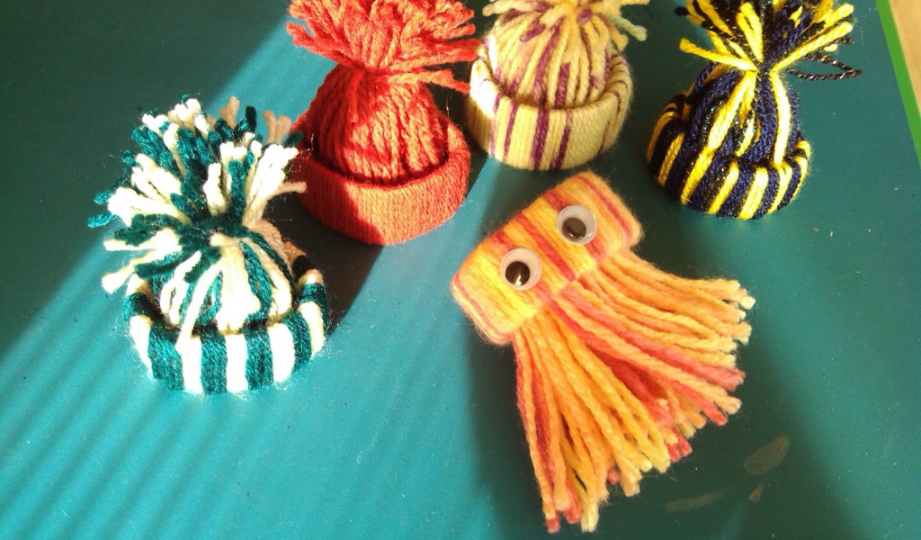 Елочные маленькие игрушки