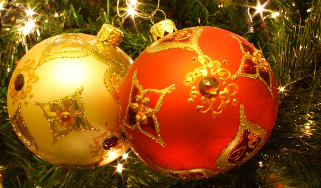 Игрушки елочные большие