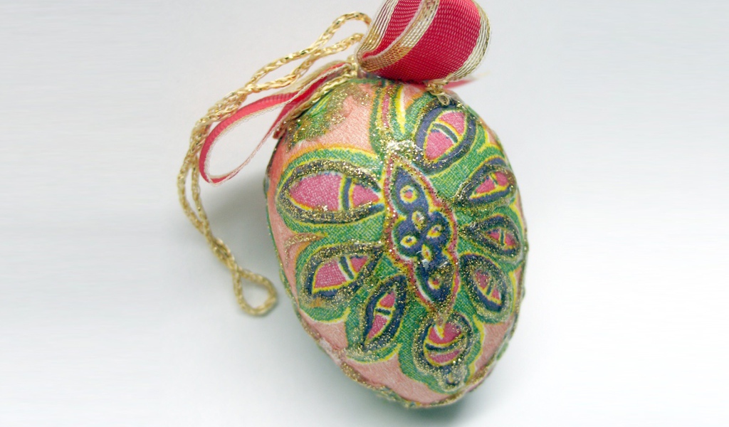 Елочные игрушки из яиц