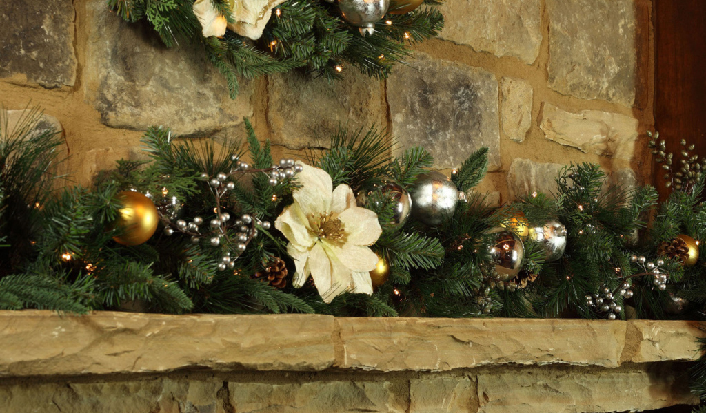 Гирлянды из хвои