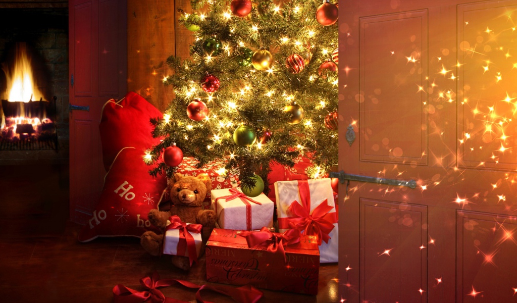 Подарки детям на новогодней елке 2014