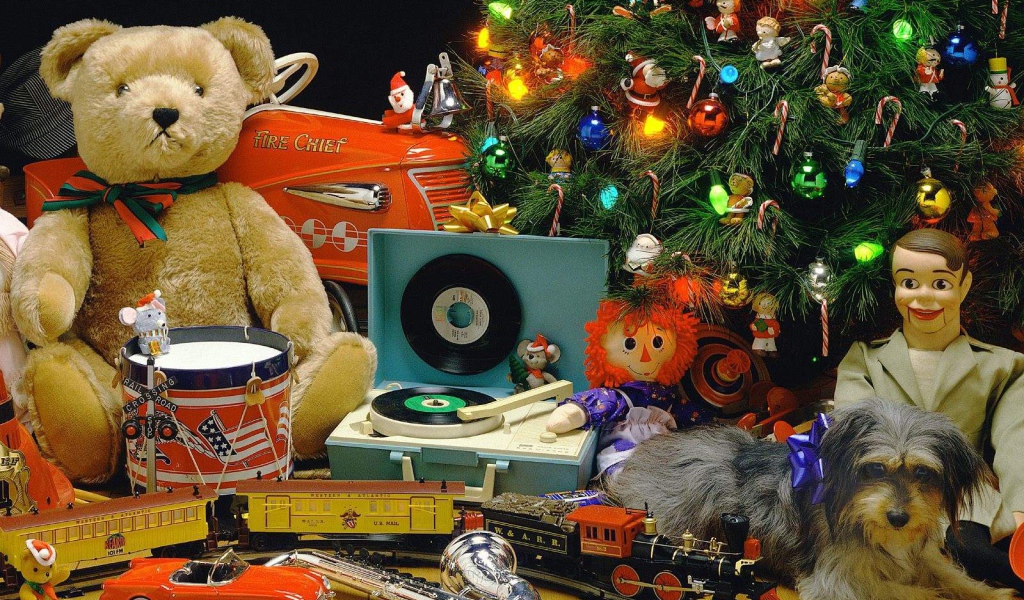 Подарки под елкой на Новый Год лошади