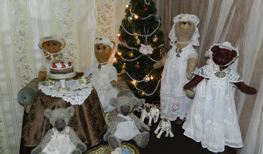 Bатные елочные игрушки