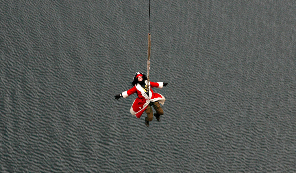 Прыгающий дед мороз