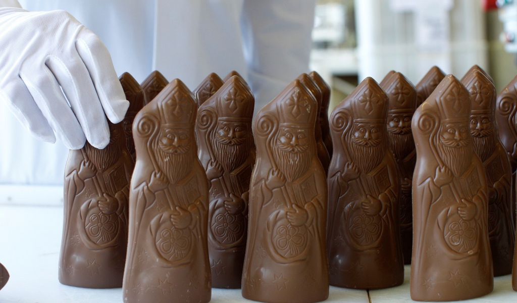 Шоколадный дед мороз