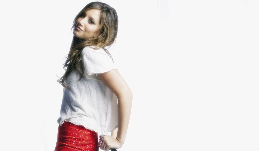 Актриса Эшли Тисдейл