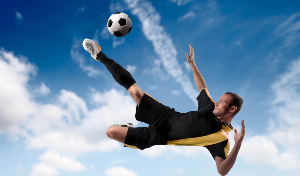 Футболист в полете