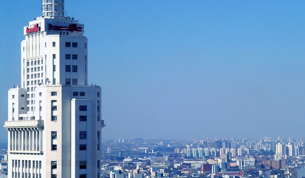 Небоскреб в Рио-де-Жанейро