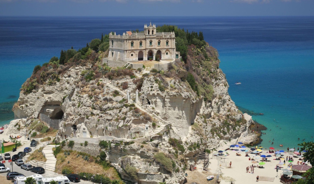 Италия остров Мария