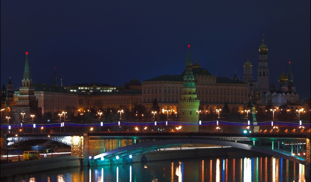 Мост в центре Москвы