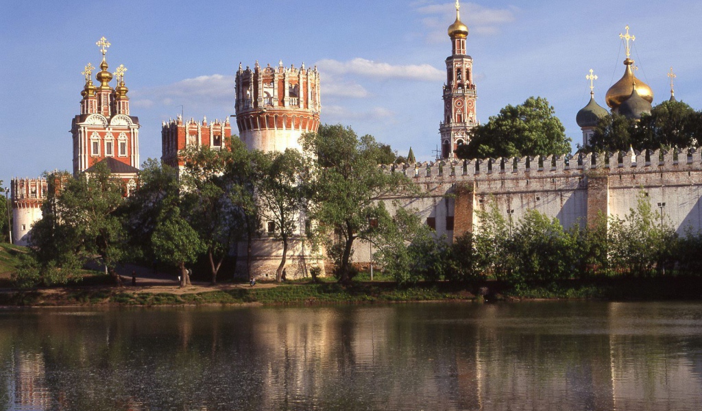 Дворец в Москве