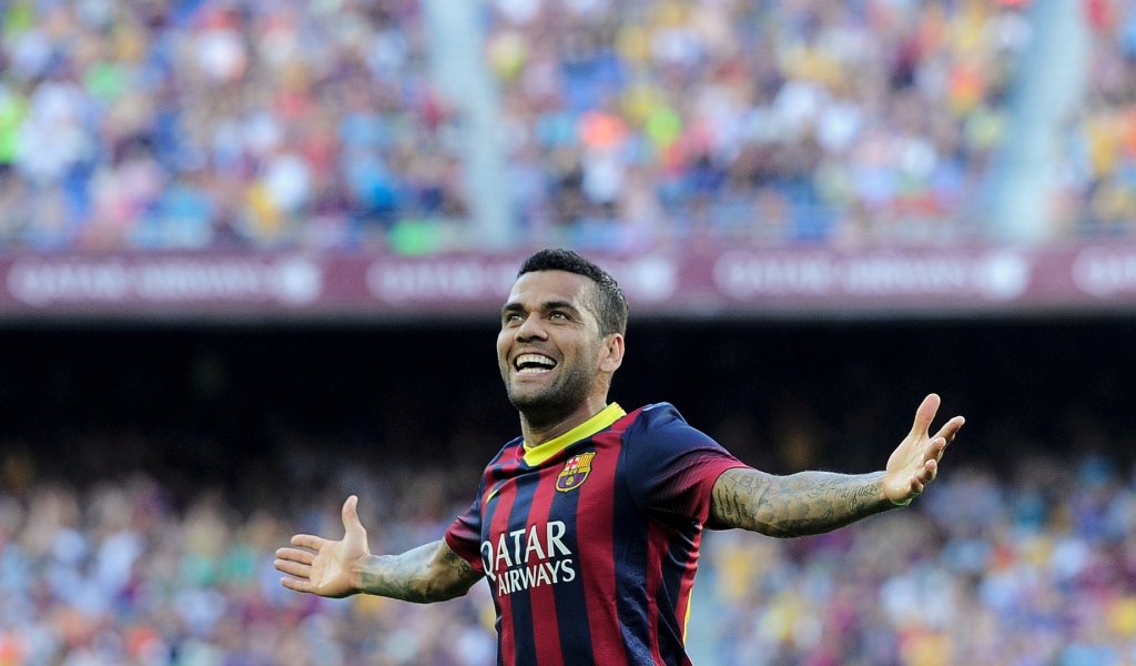 Барселона Даниэл Алвес благодарит болельщиков