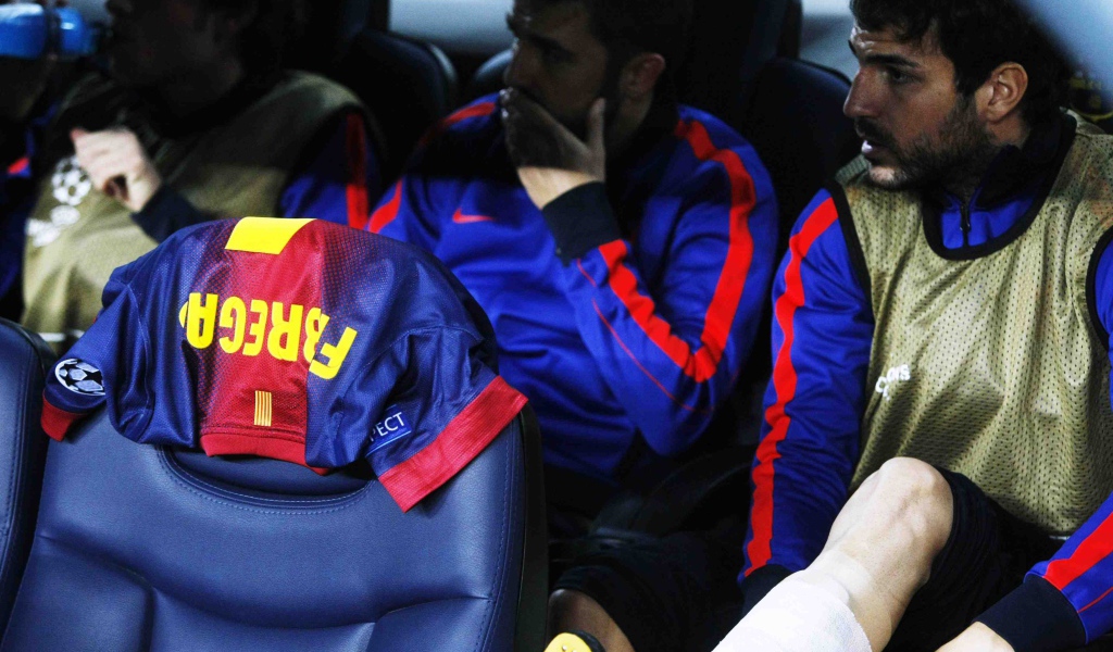 Барселона Франсеск Фабрегас в машине