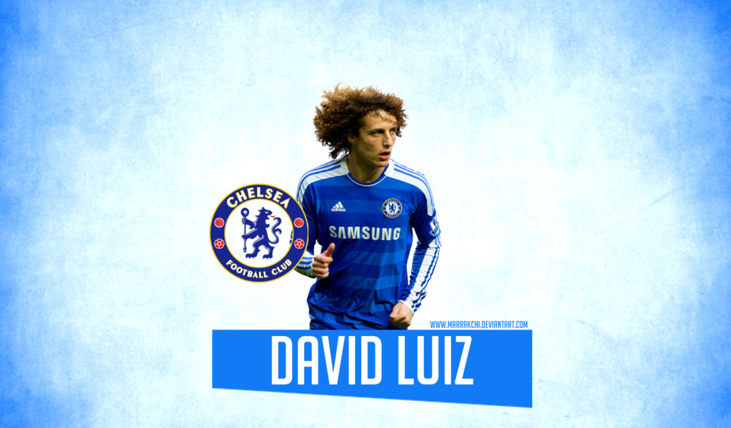 Челси Давид Луис на синем фоне