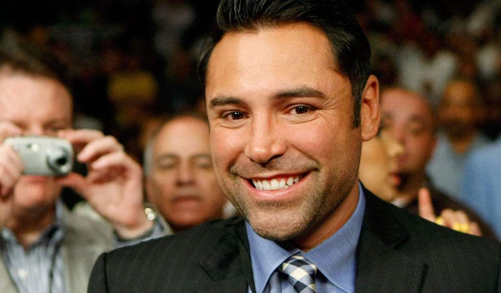 Известный боксер Оскар Дела Хойя