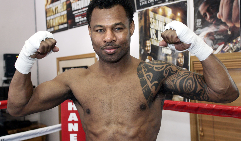 Известный боксер Шейн Мосли на ринге