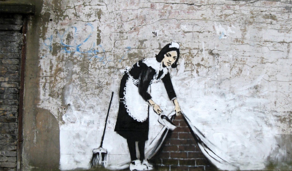Граффити с горничной, художник Бэнкси