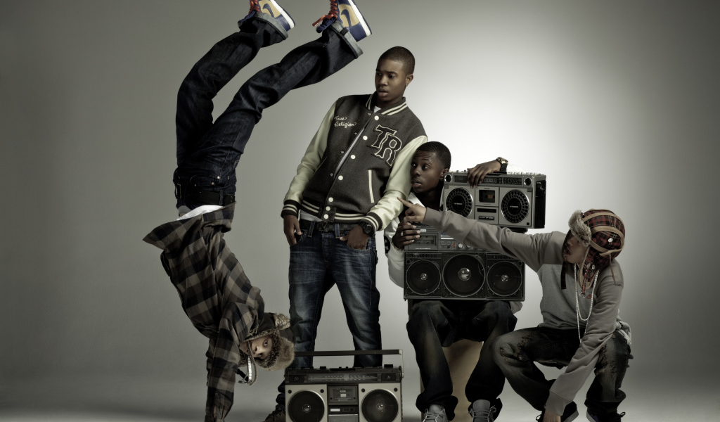 Парни и магнитофоны, swag