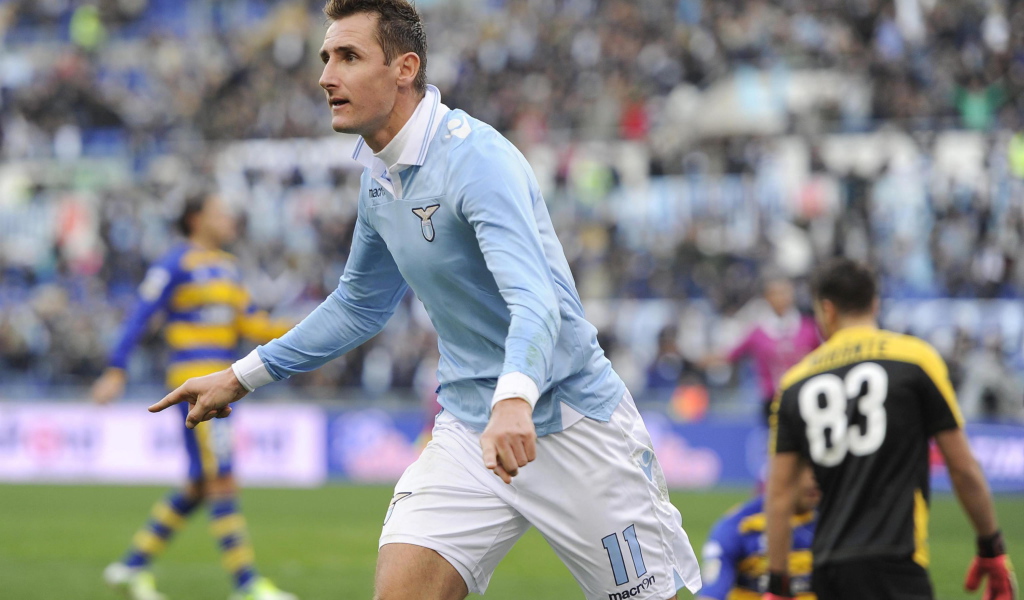 Лацио Мирослав Клозе на поле