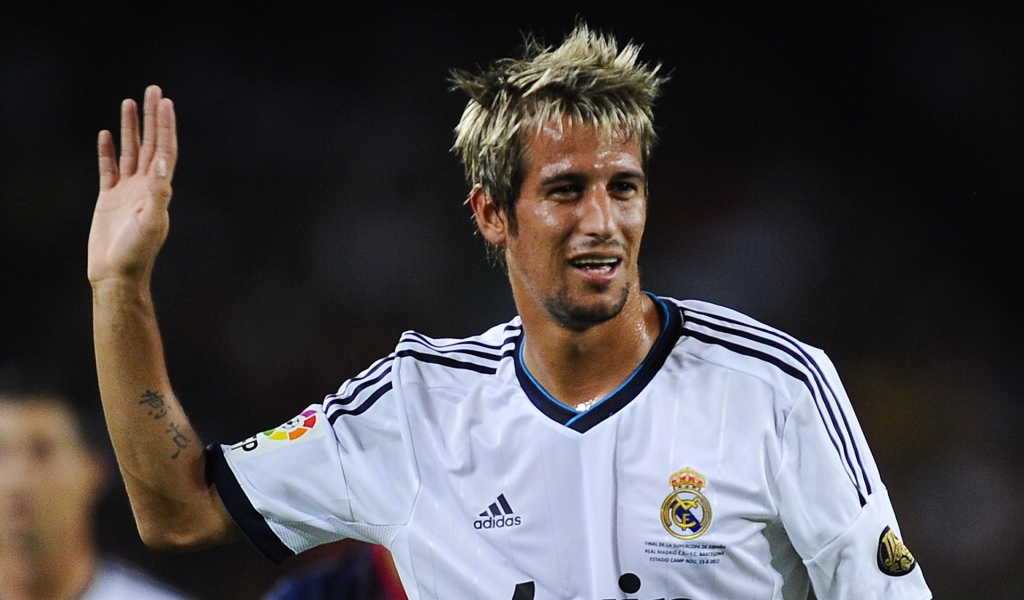 Реал Мадрид Фабиу Коэнтрау благодарит своих поклонников