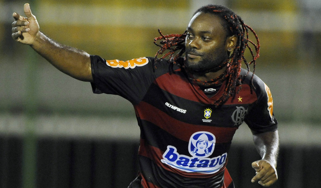  Шаньдун Лунэн Вагнер благодарит болельщиков