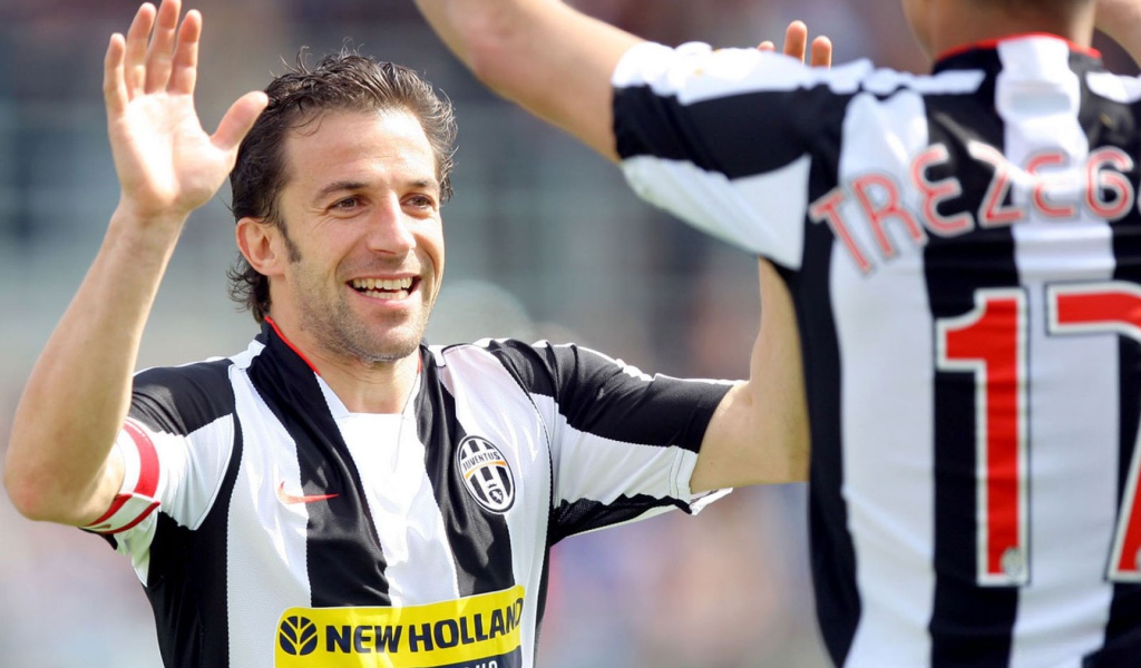 Нападавший игрок Сиднея Алессандро Дель Пьеро