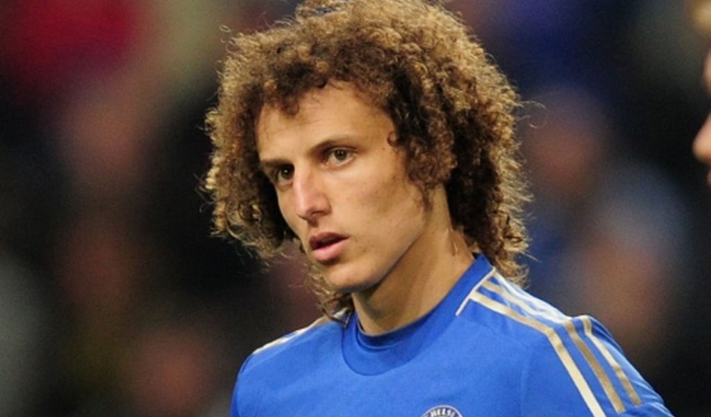 Лучший защитник Челси Давид Луис крупным планом