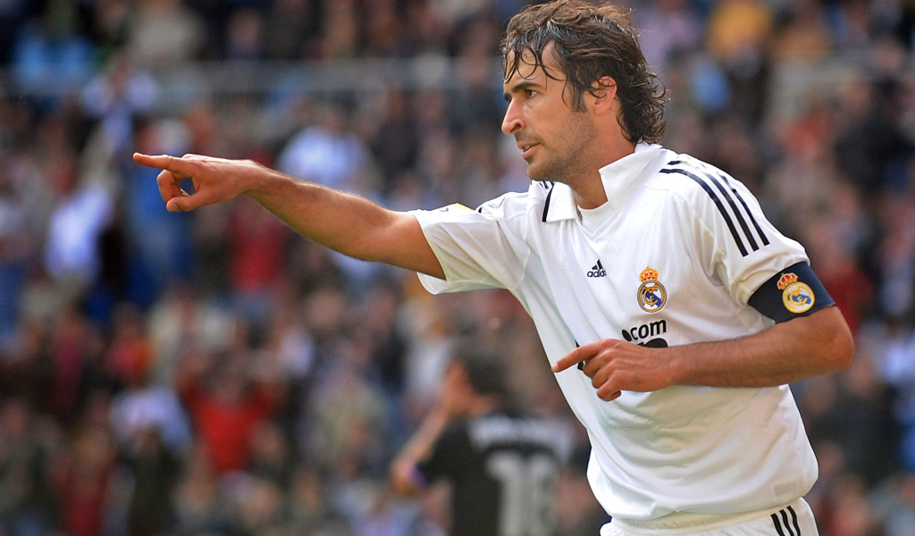  Лучший футболист Аль Садд Рауль Гонсалес