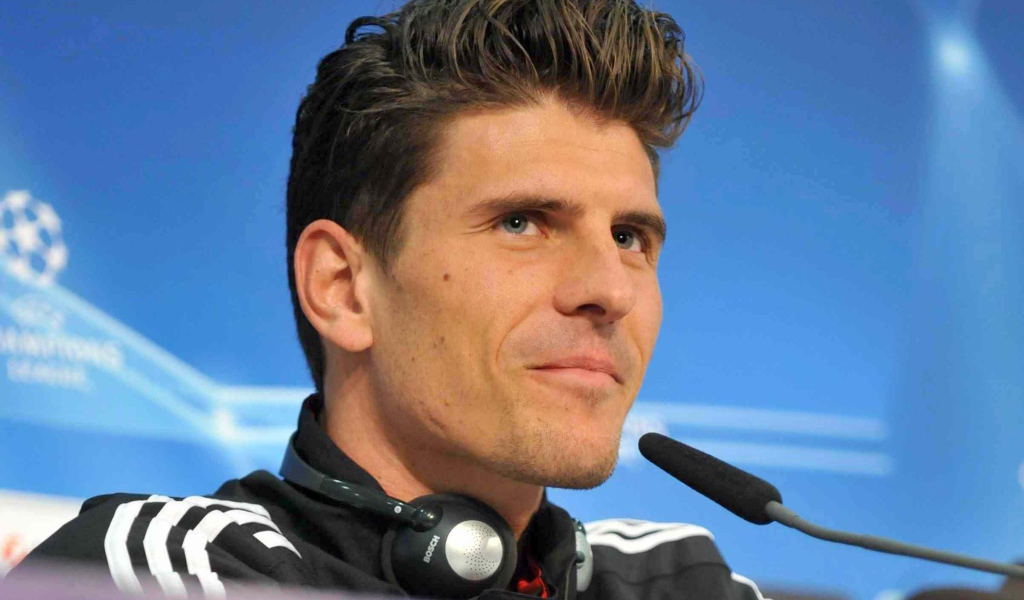 Лучший футболист Фиорентины Марио Гомеса на Интервью