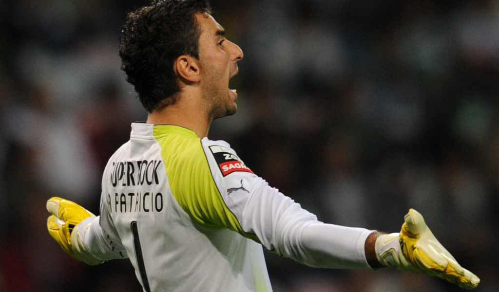  Лучший футболист Спортинг Руй Патрисио