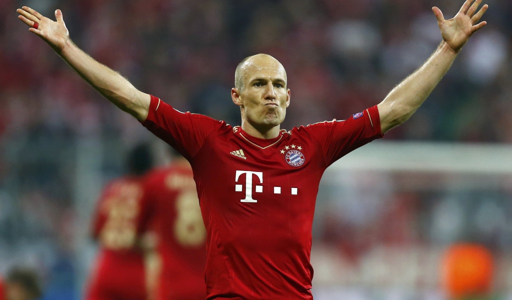  Лучший полузащитник Баварии Арьен Роббен