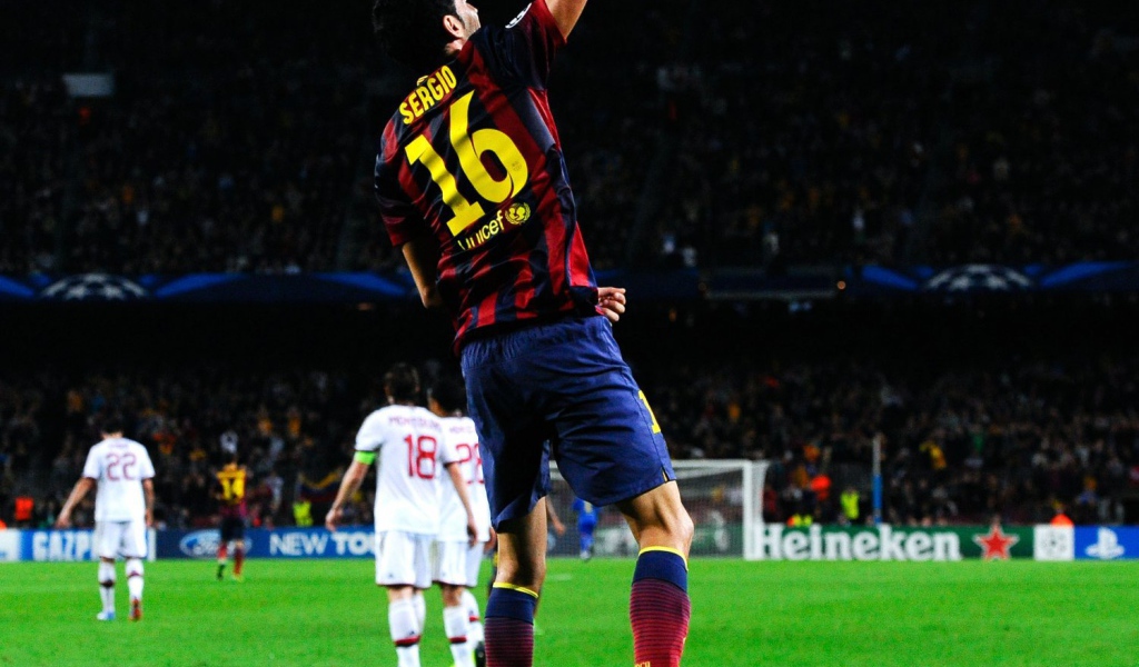 Лучший игрок Барселоны Серхио Бускетс забил гол