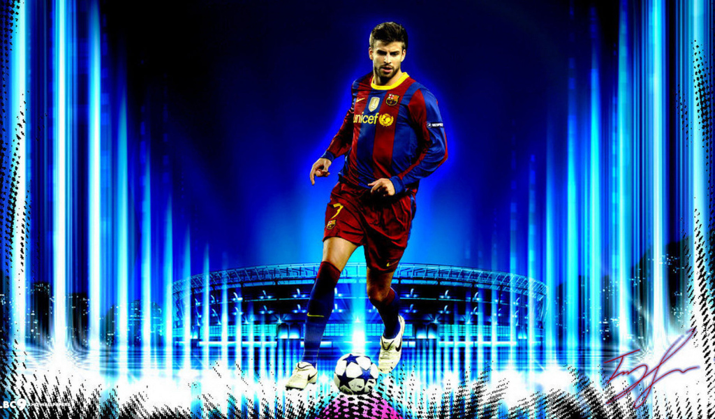 Защитник Барселоны Херард Пике с мячом