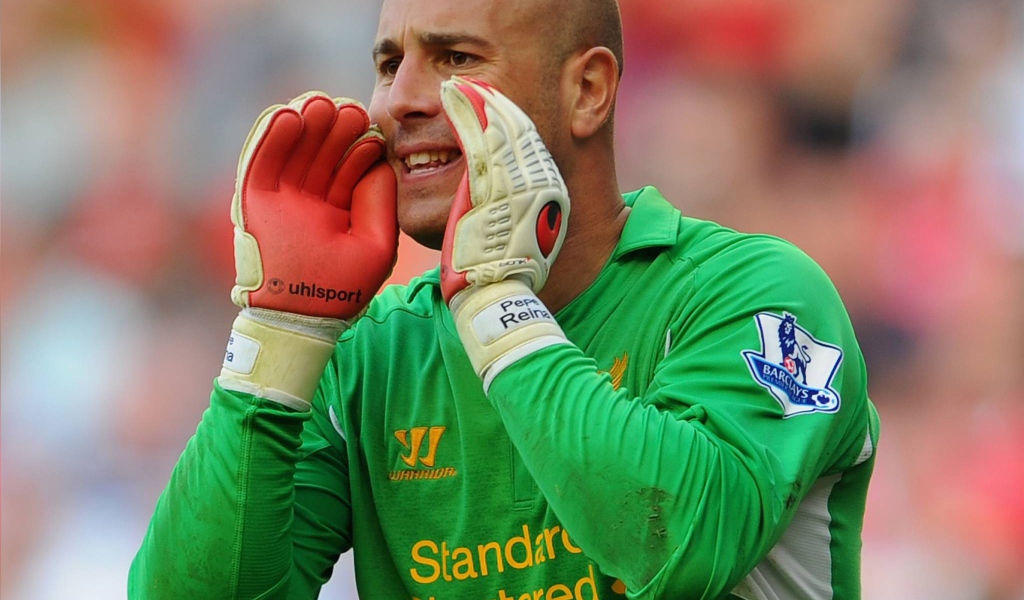 Футболист Наполи Пепе Рейна кричит