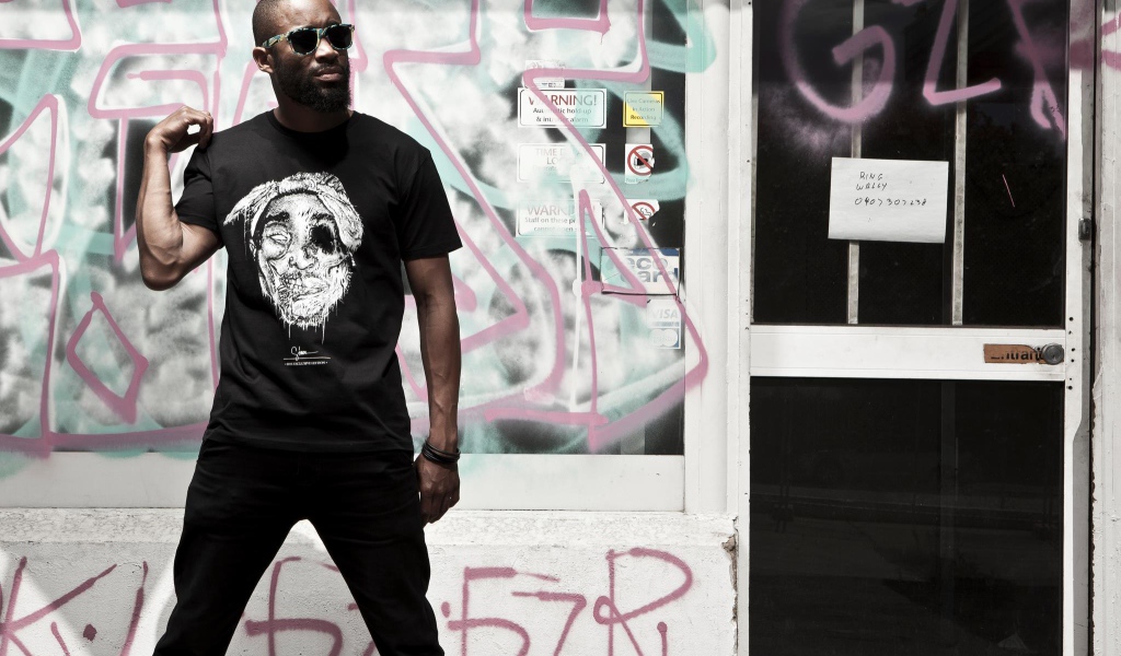 Мужчина в чёрном, swag