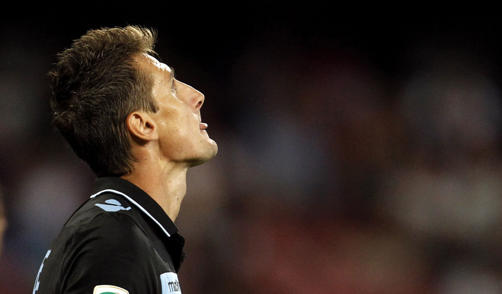 Игрок из Лацио Мирослав Клозе крупным планом