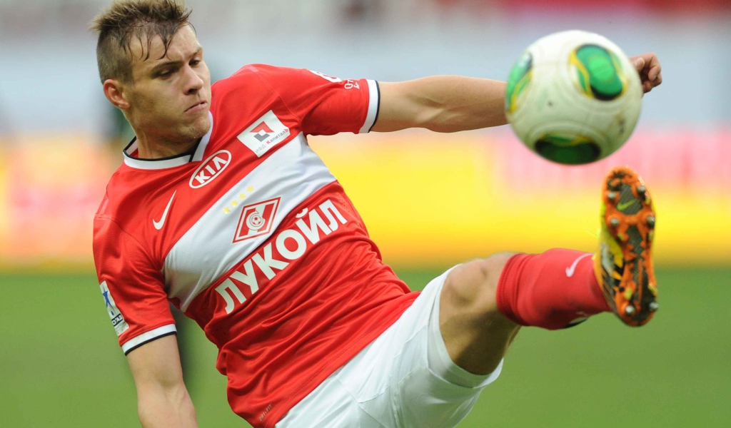 Игрок Ростова Артем Дзюба