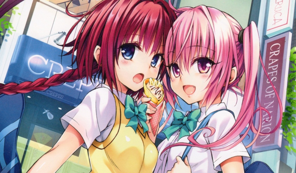 Две подружки на улице