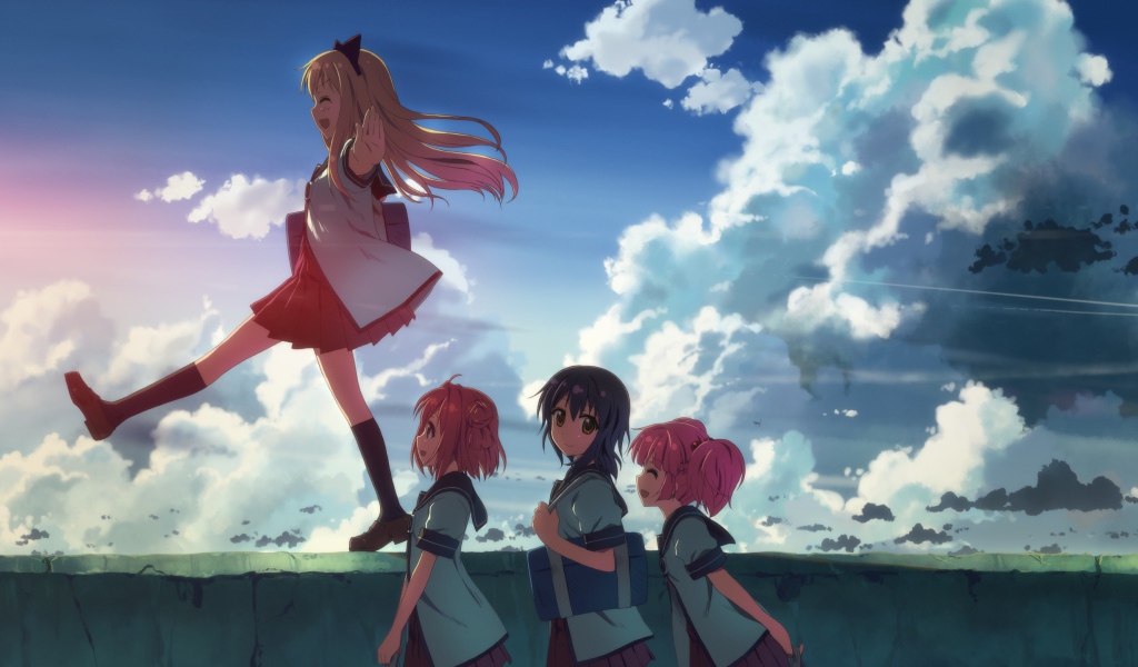 Девочка шагает по стене